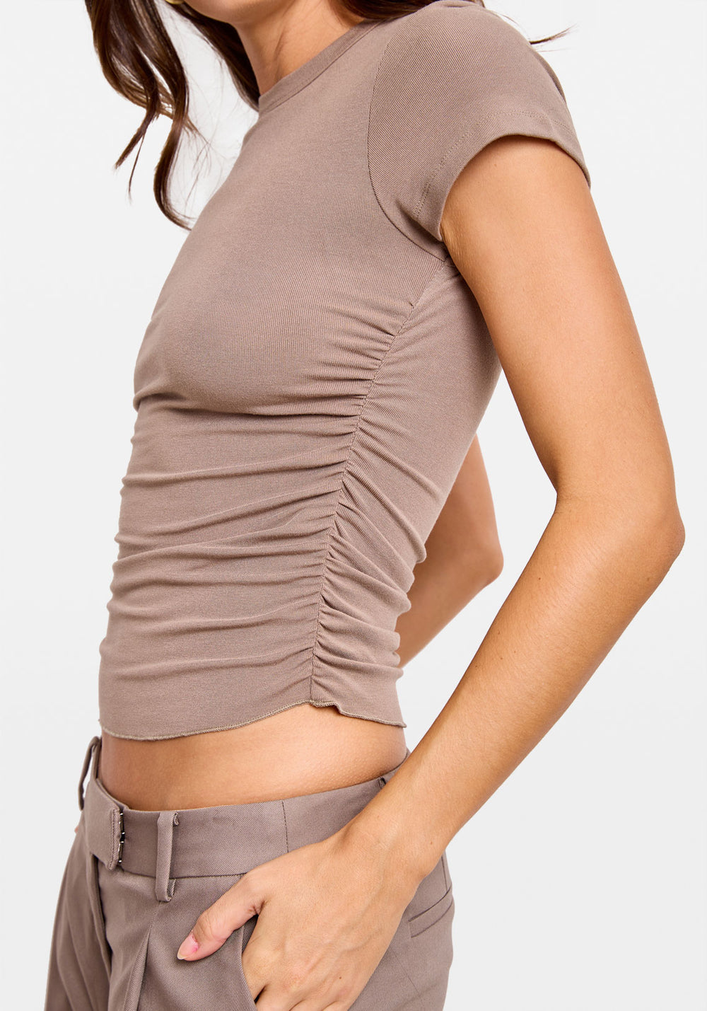 RUCHED TEE TAUPE