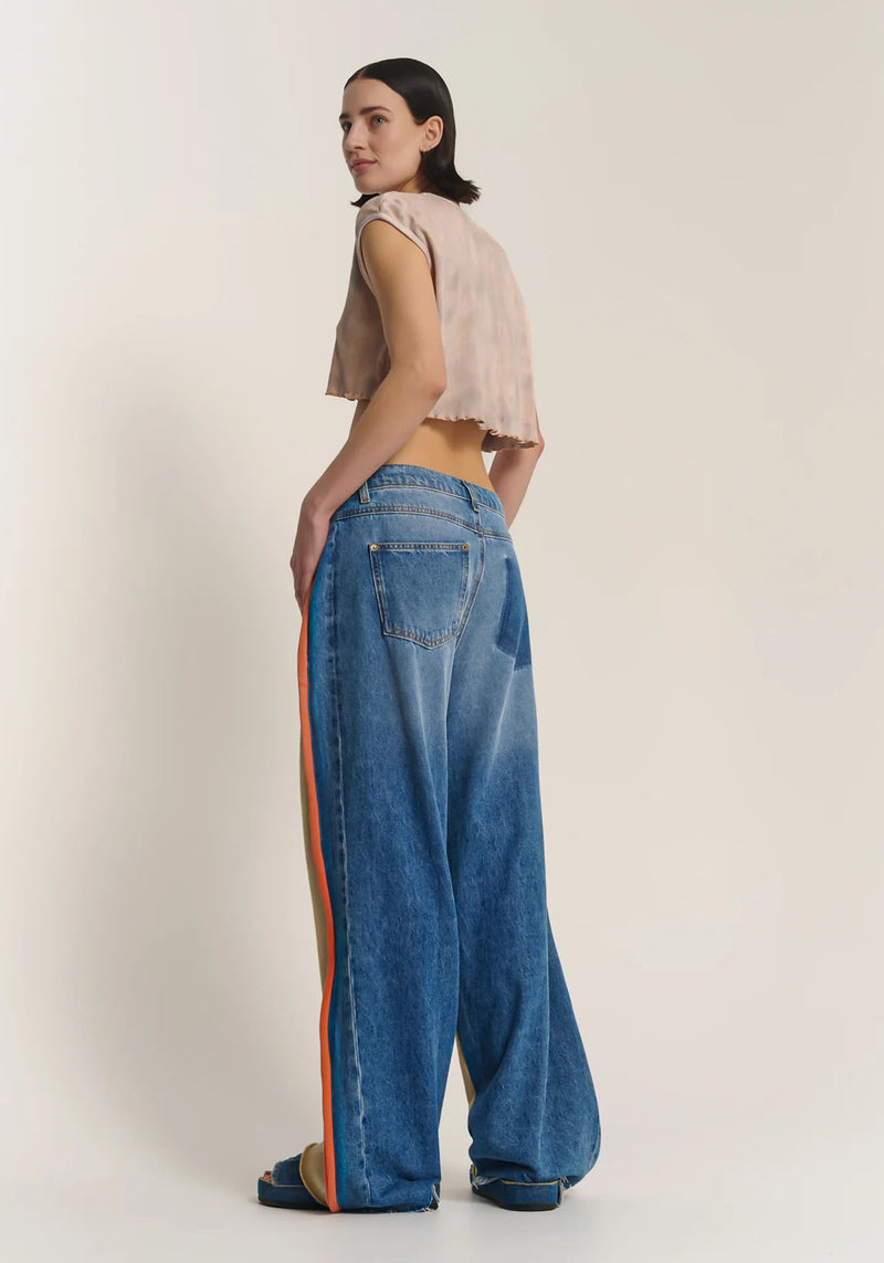 DENIM PATCH JEAN