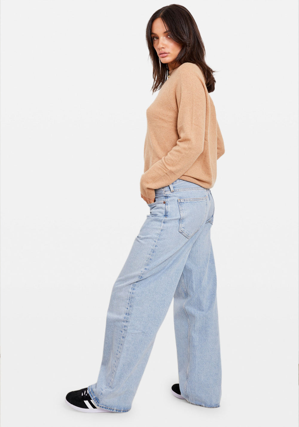 BOSTON O-NECK KHAKI