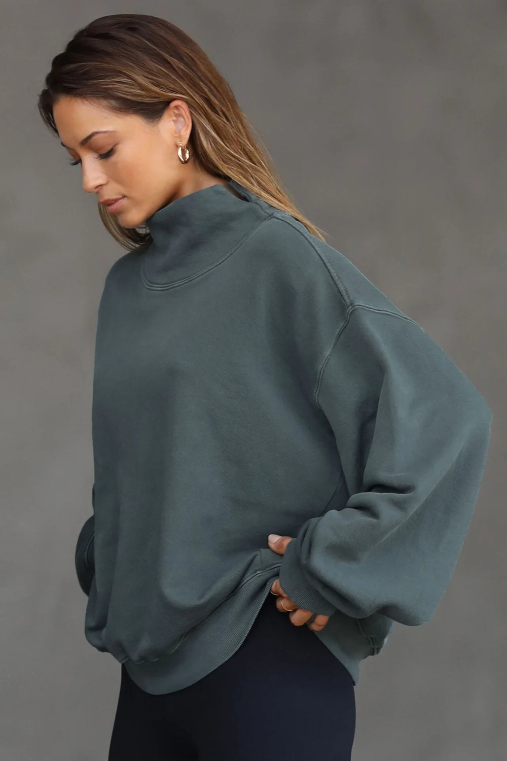 TURTLENECK SWEATSHIRT EVERGREEN