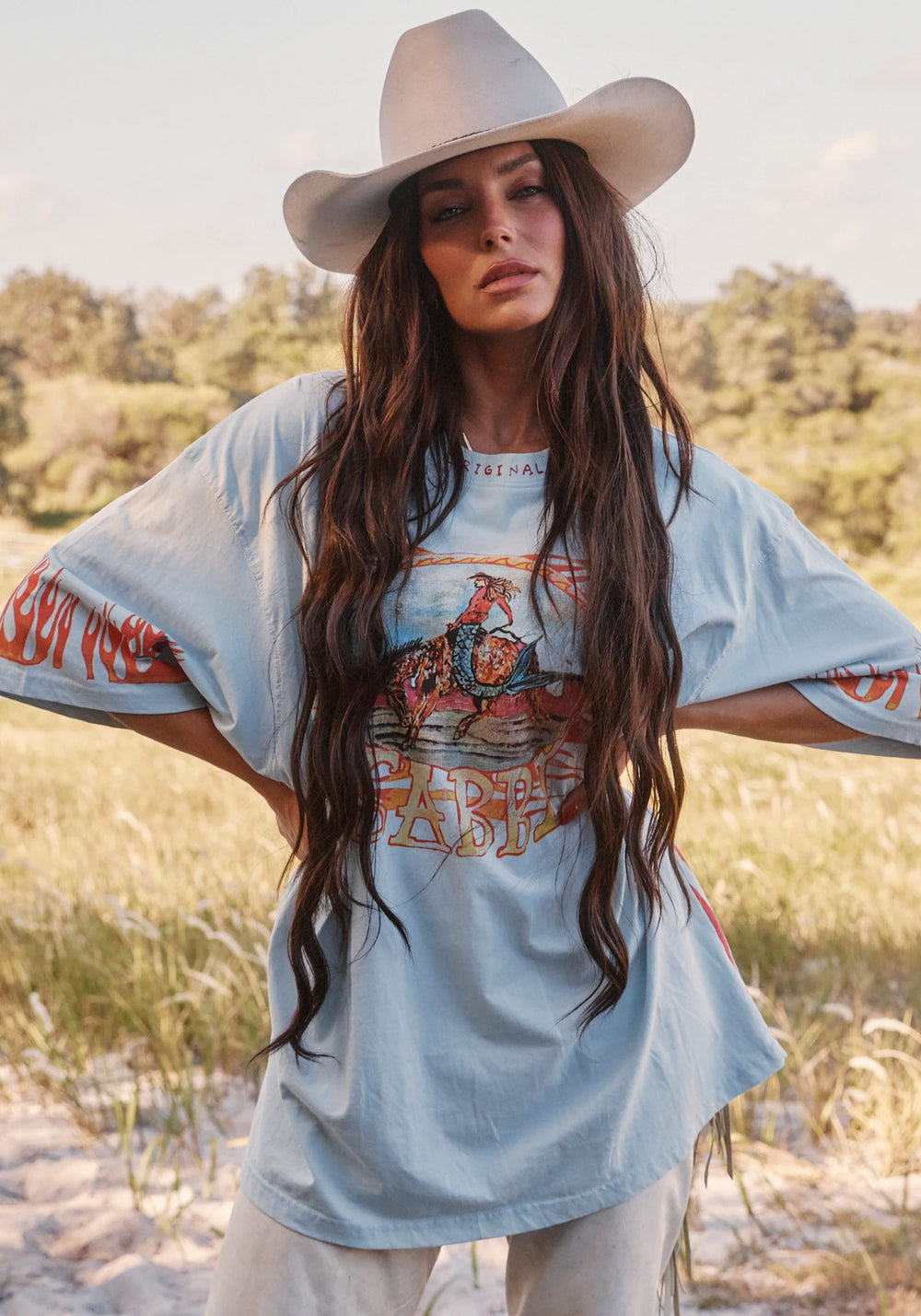 THE FLAMING COWBOY TEE - SKY