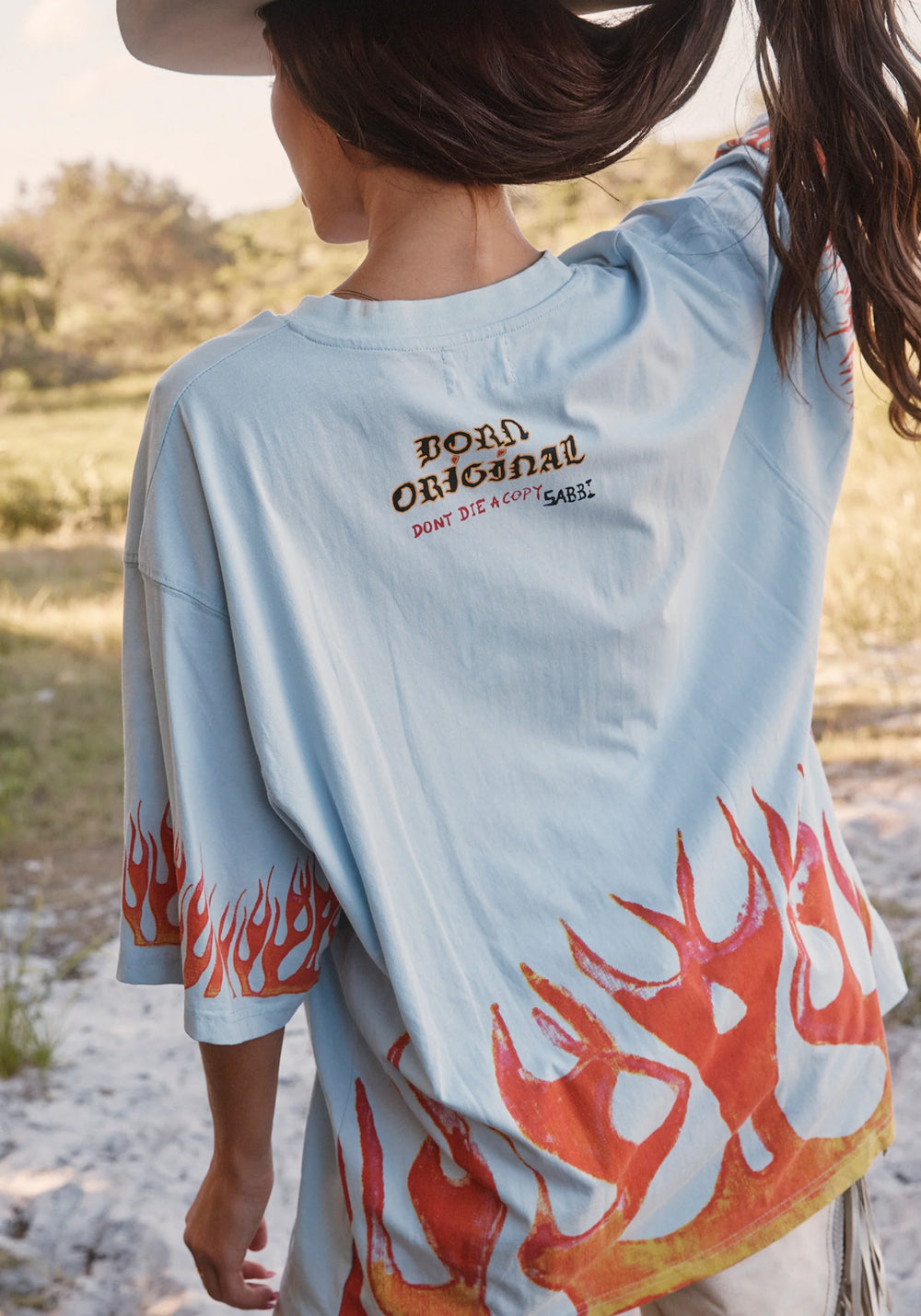 THE FLAMING COWBOY TEE - SKY