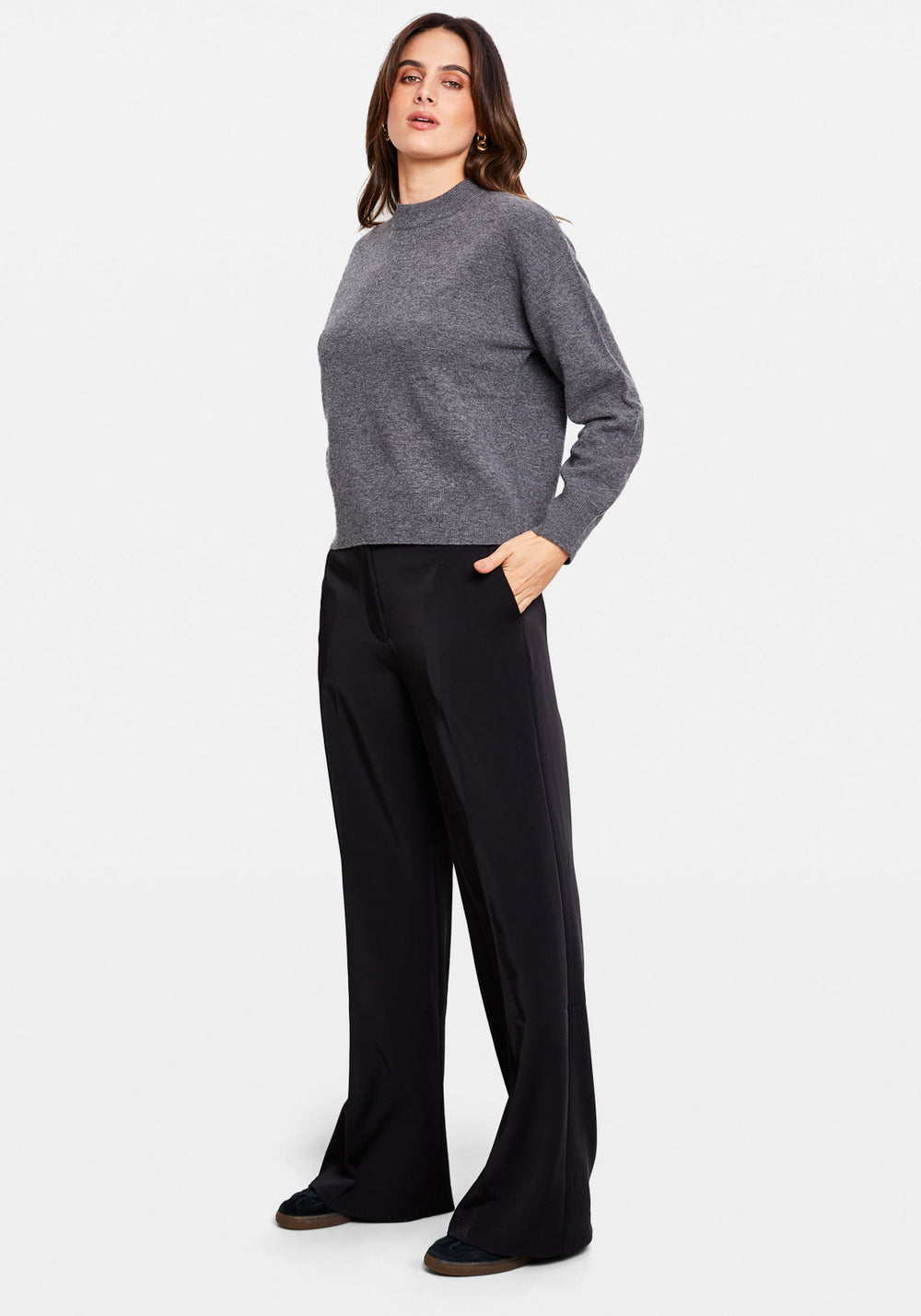 AMARIS CREW NECK DARK GREY