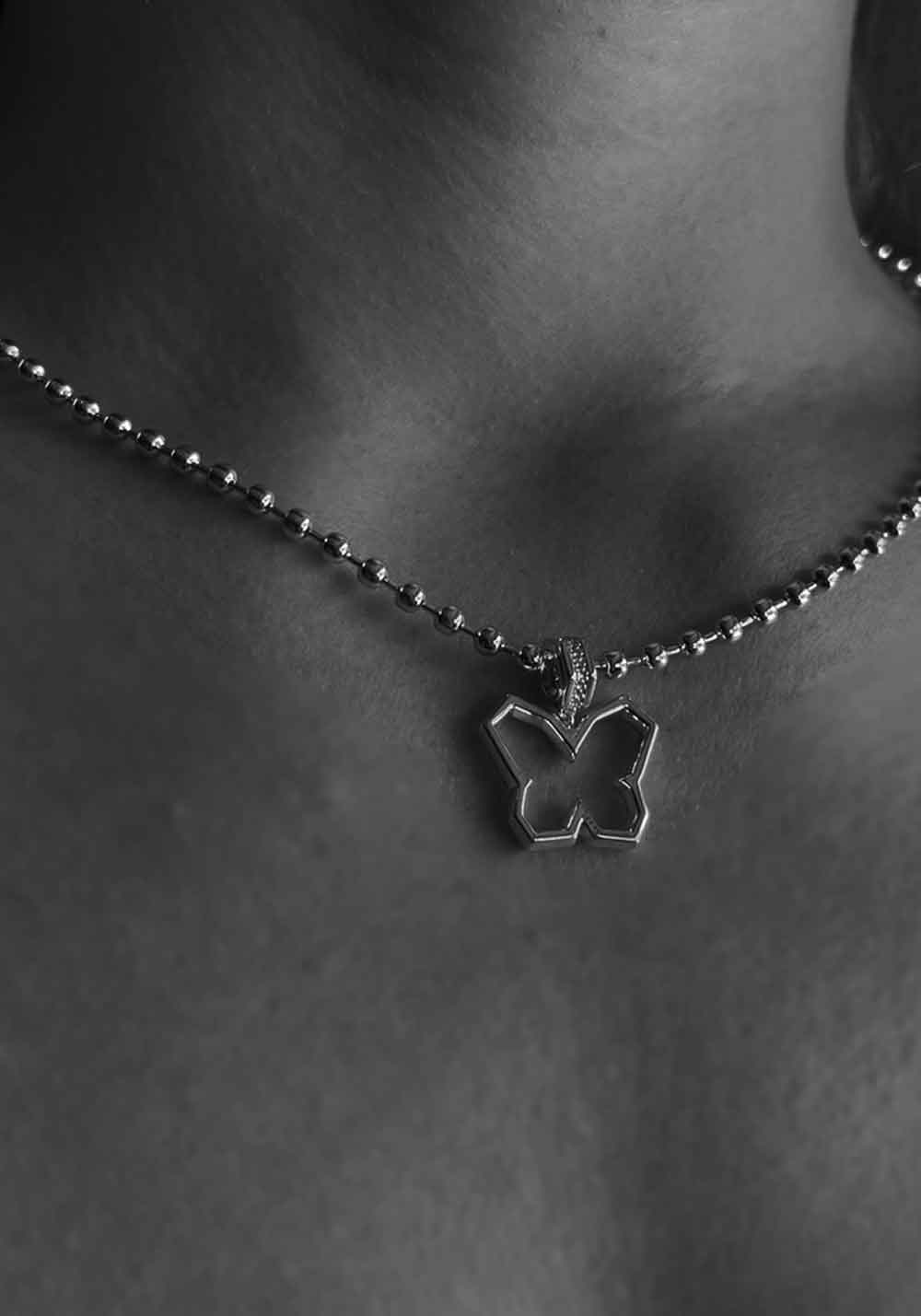Y2K BUTTERFLY NECKLACE