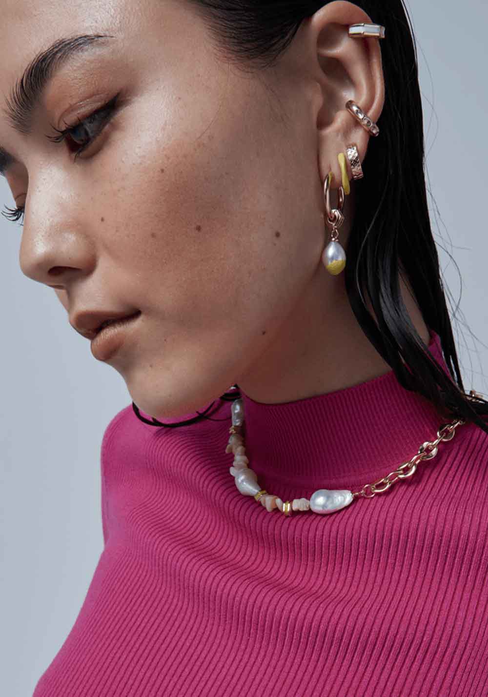 DAZED DIPPED PEARL EARRINGS