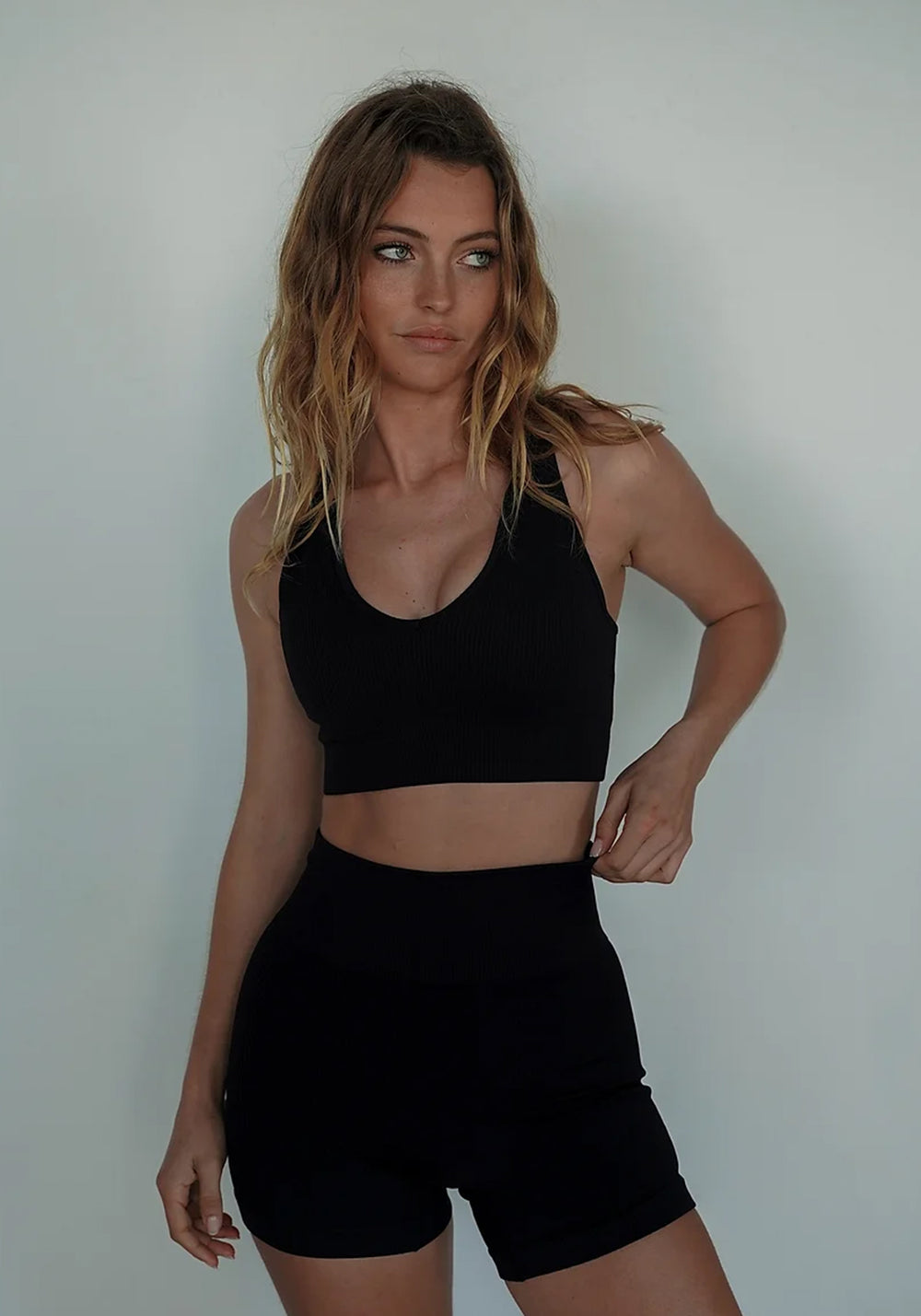 KIMMY CROP BLACK