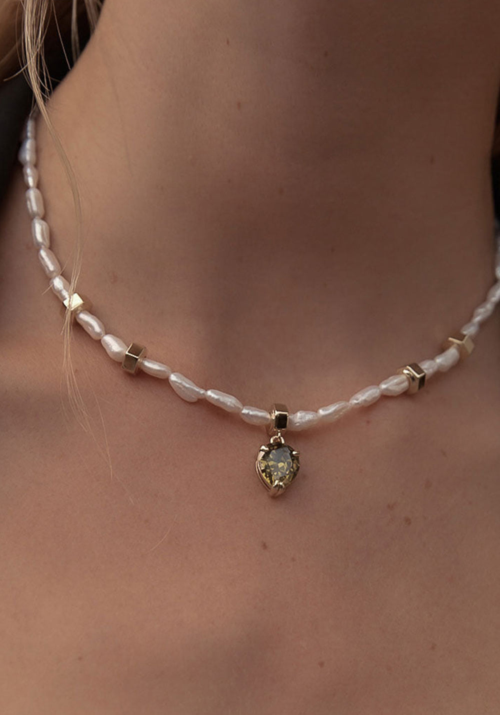 CALI BAROQUE PEARL AND GEMSTONE CHOKER