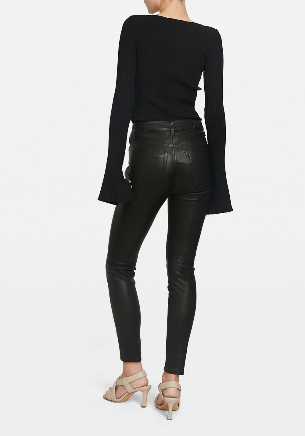 SCARLET SWEATER BLACK