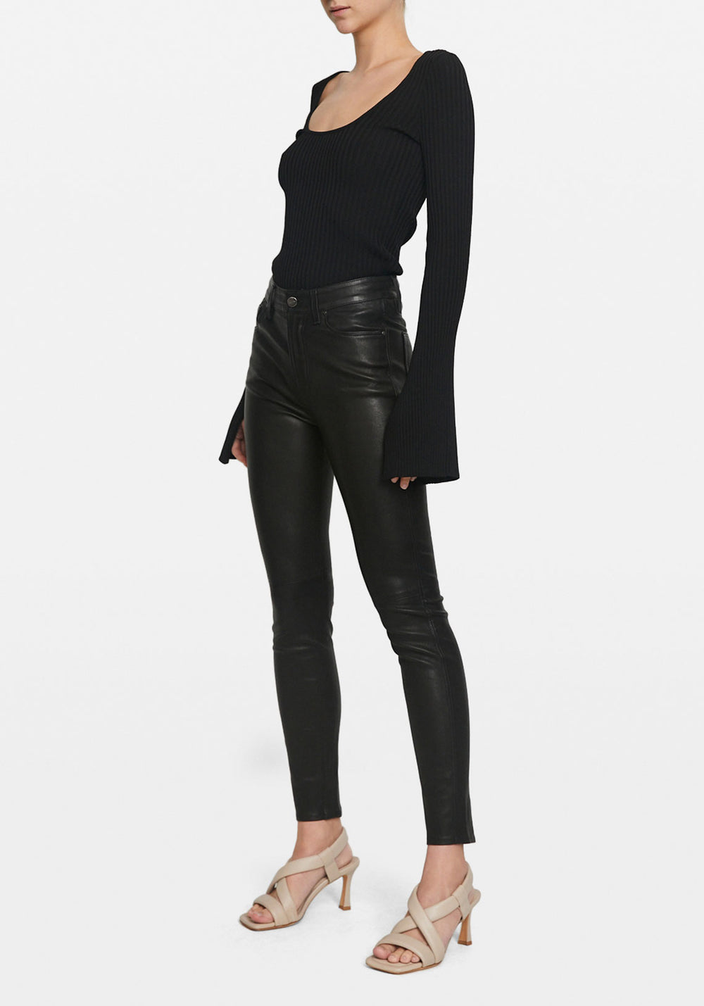 SCARLET SWEATER BLACK