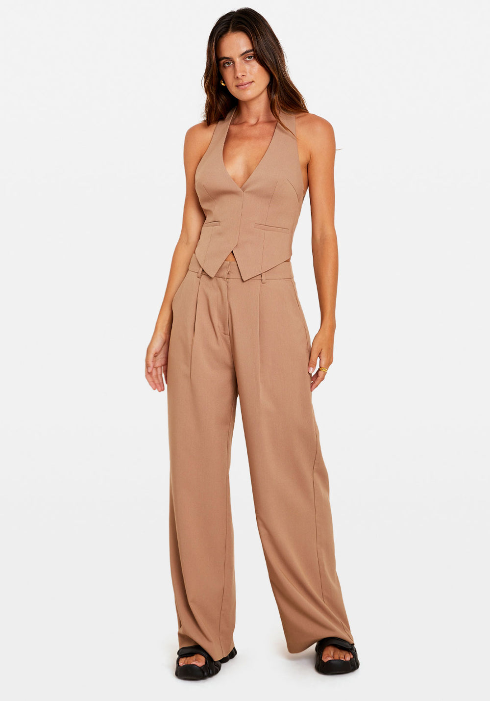 TAILORED VEST TOP TAN
