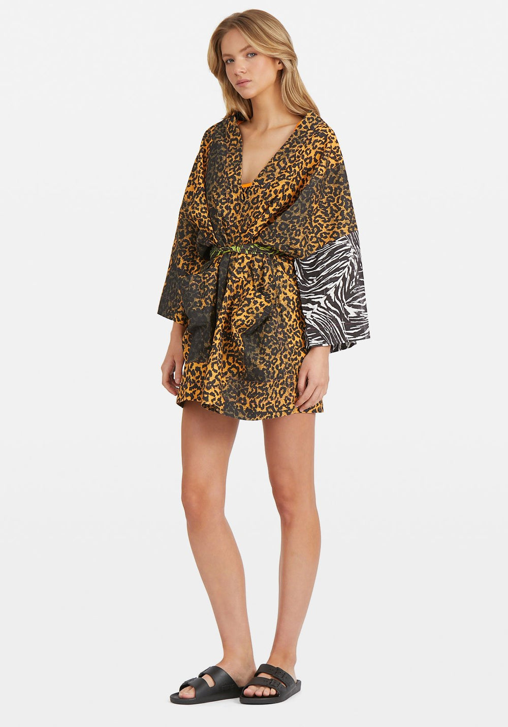 DR X INC Robe