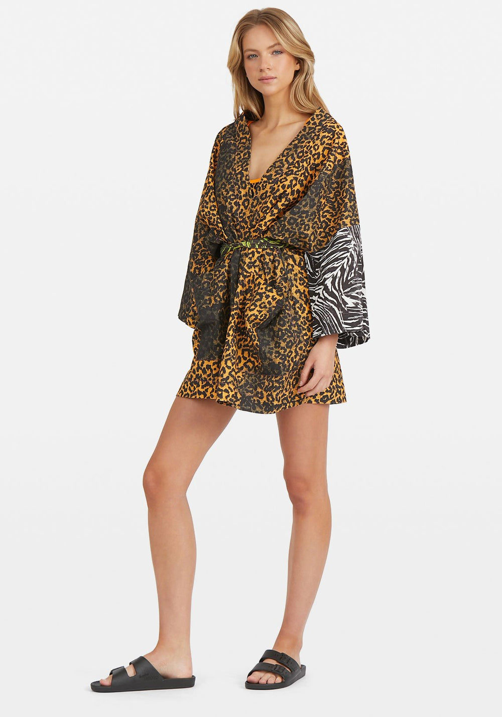 DR X INC Robe