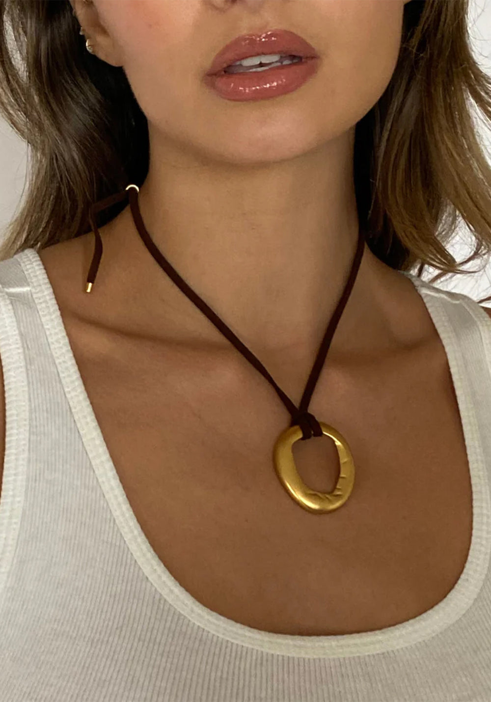 VINTAGE MINI NECKLACE CHOC
