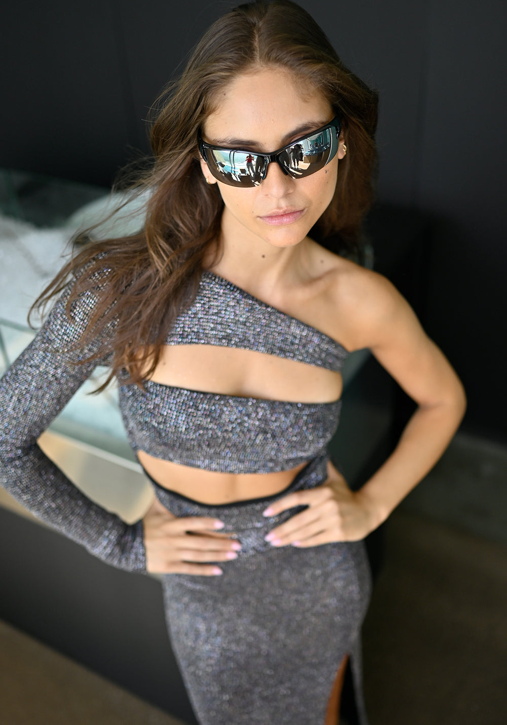 OFF-SHOULDER BANDAGE NECK TOP SHIMMER